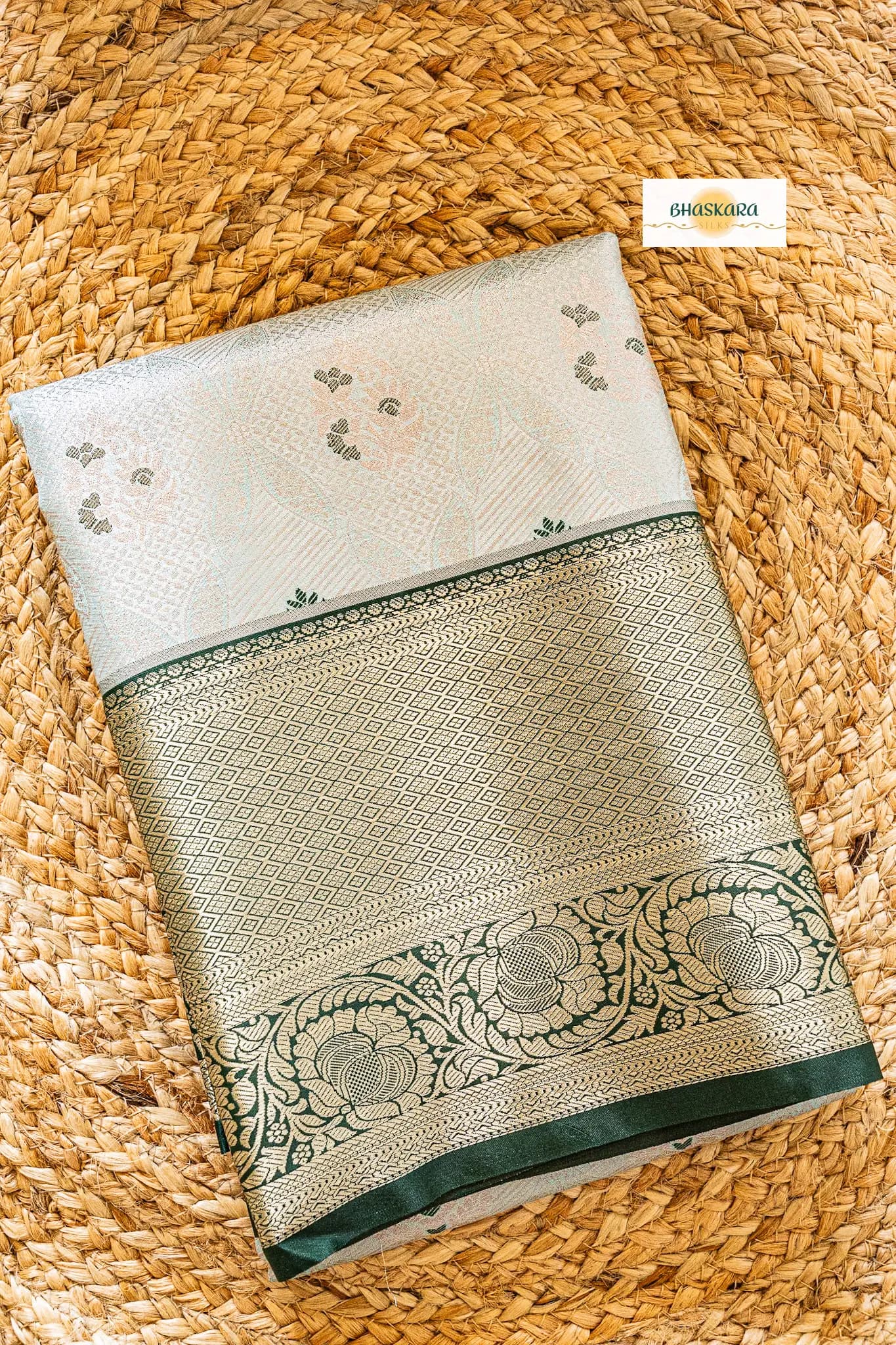 Silver Border Detail